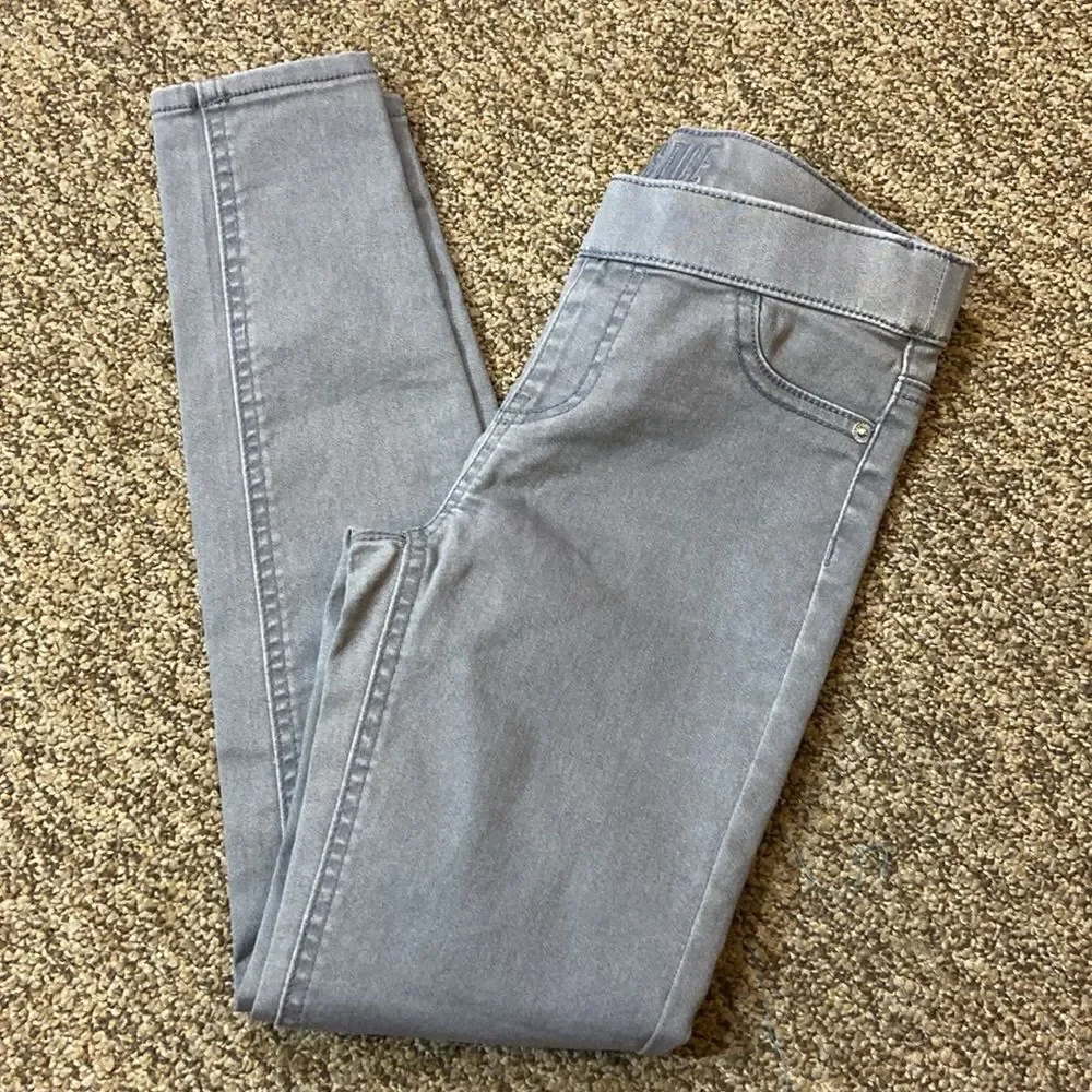 10/$50 JUSTICE STRETCH GIRL PANTS SIZE 12